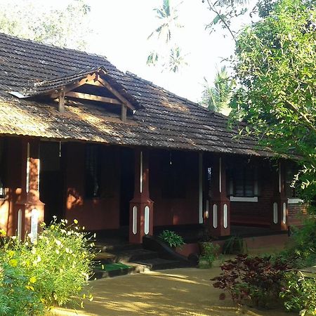 מלון North Paravur Big Banana Island Retreat מראה חיצוני תמונה